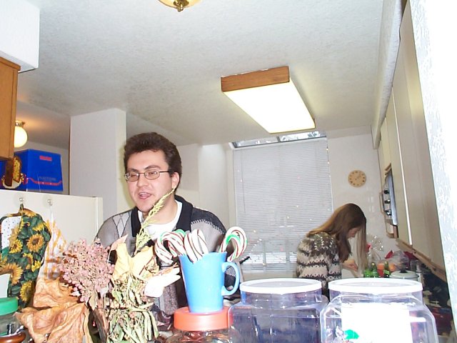 Party after Christmas at Eduard & Monica, 12/26/2000
(Click on the picture for the full-size version)