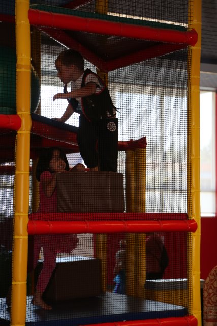 Alin Constantin's Photography - Annika's Birthday, 08/04
(Click on the picture for the full-size version)