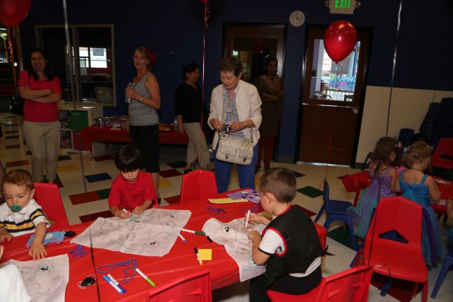 Alin Constantin's Photography - Annika's Birthday, 08/04
(Click on the picture for the full-size version)