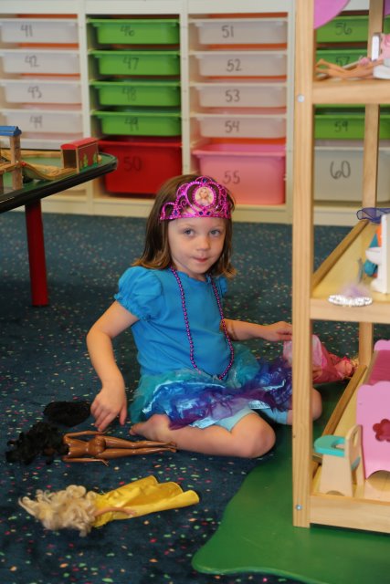 Annika's Birthday, 08/04
(Click on the picture for the full-size version)