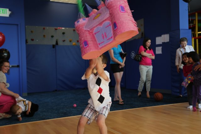 Annika's Birthday, 08/04
(Click on the picture for the full-size version)