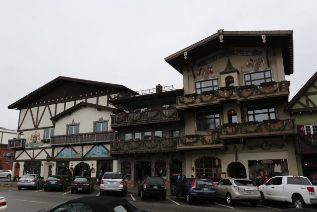 Christmas at Leavenworth, 2014
(Click on the picture for the full-size version)