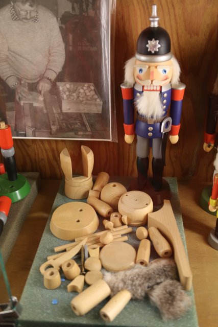 Christmas at Leavenworth, 2014
(Click on the picture for the full-size version)