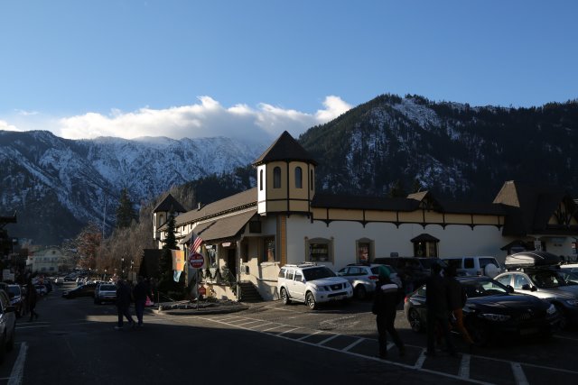 Christmas at Leavenworth, 2014
(Click on the picture for the full-size version)