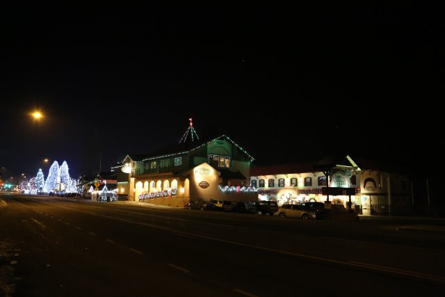 Christmas at Leavenworth, 2014
(Click on the picture for the full-size version)