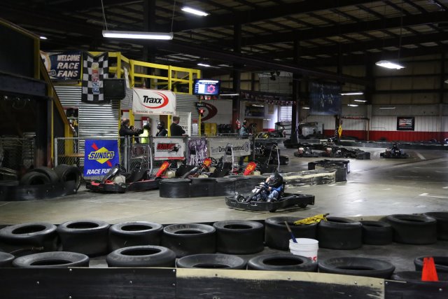 Alin Constantin's Photography - Robert's birthday 03/26
(Click on the picture for the full-size version)