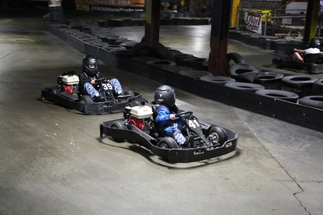 Robert's birthday 03/26
(Click on the picture for the full-size version)