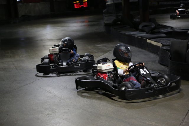 Alin Constantin's Photography - Robert's birthday 03/26
(Click on the picture for the full-size version)