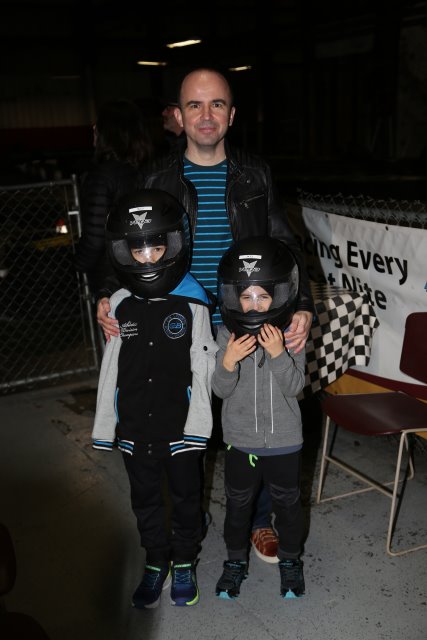 Alin Constantin's Photography - Robert's birthday 03/26
(Click on the picture for the full-size version)