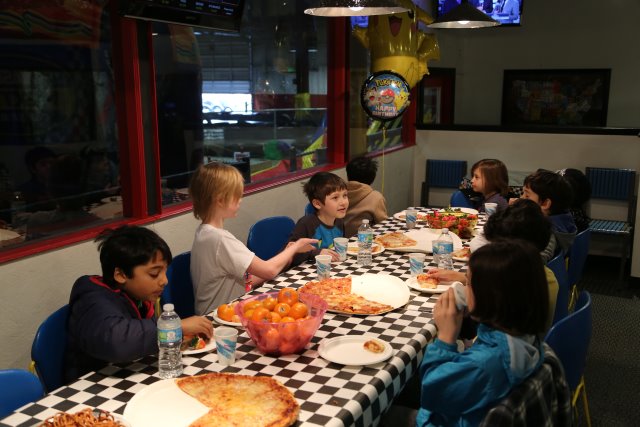 Alin Constantin's Photography - Robert's birthday 03/26
(Click on the picture for the full-size version)