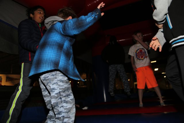 Alin Constantin's Photography - Robert's birthday 03/26
(Click on the picture for the full-size version)