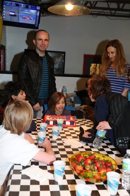 Alin Constantin's Photography - Robert's birthday 03/26
(Click on the picture for the full-size version)