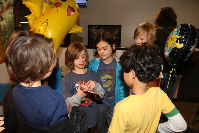 Alin Constantin's Photography - Robert's birthday 03/26
(Click on the picture for the full-size version)