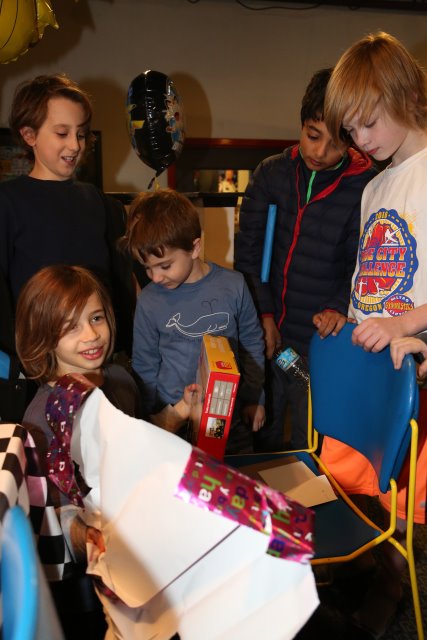 Alin Constantin's Photography - Robert's birthday 03/26
(Click on the picture for the full-size version)