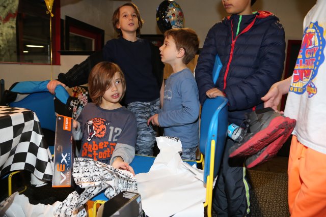 Alin Constantin's Photography - Robert's birthday 03/26
(Click on the picture for the full-size version)