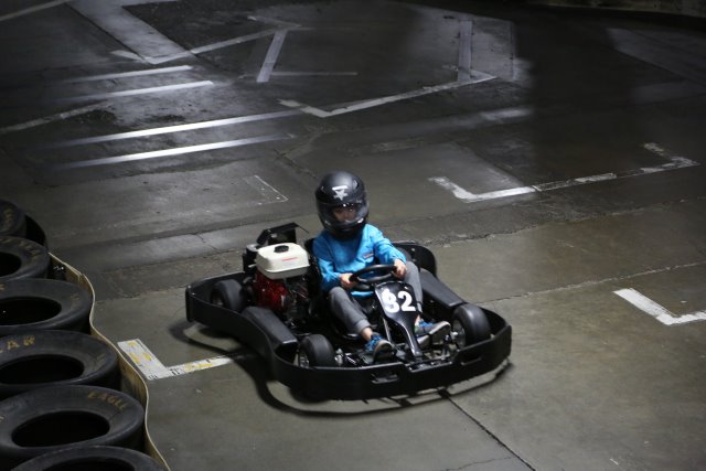 Alin Constantin's Photography - Robert's birthday 03/26
(Click on the picture for the full-size version)