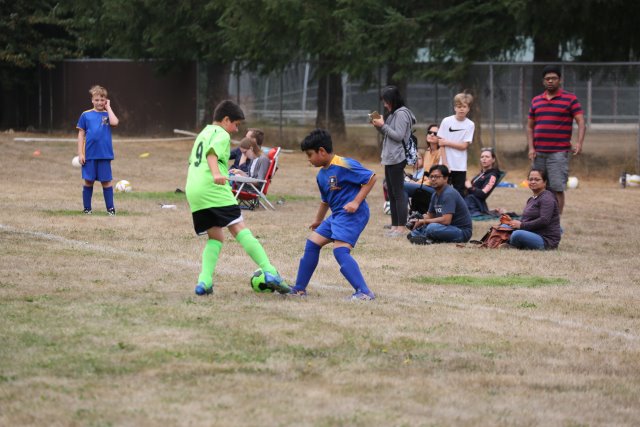 Alin Constantin's Photography - Vlad @ Ninja vs. Duvall FC soccer match
(Click on the picture for the full-size version)